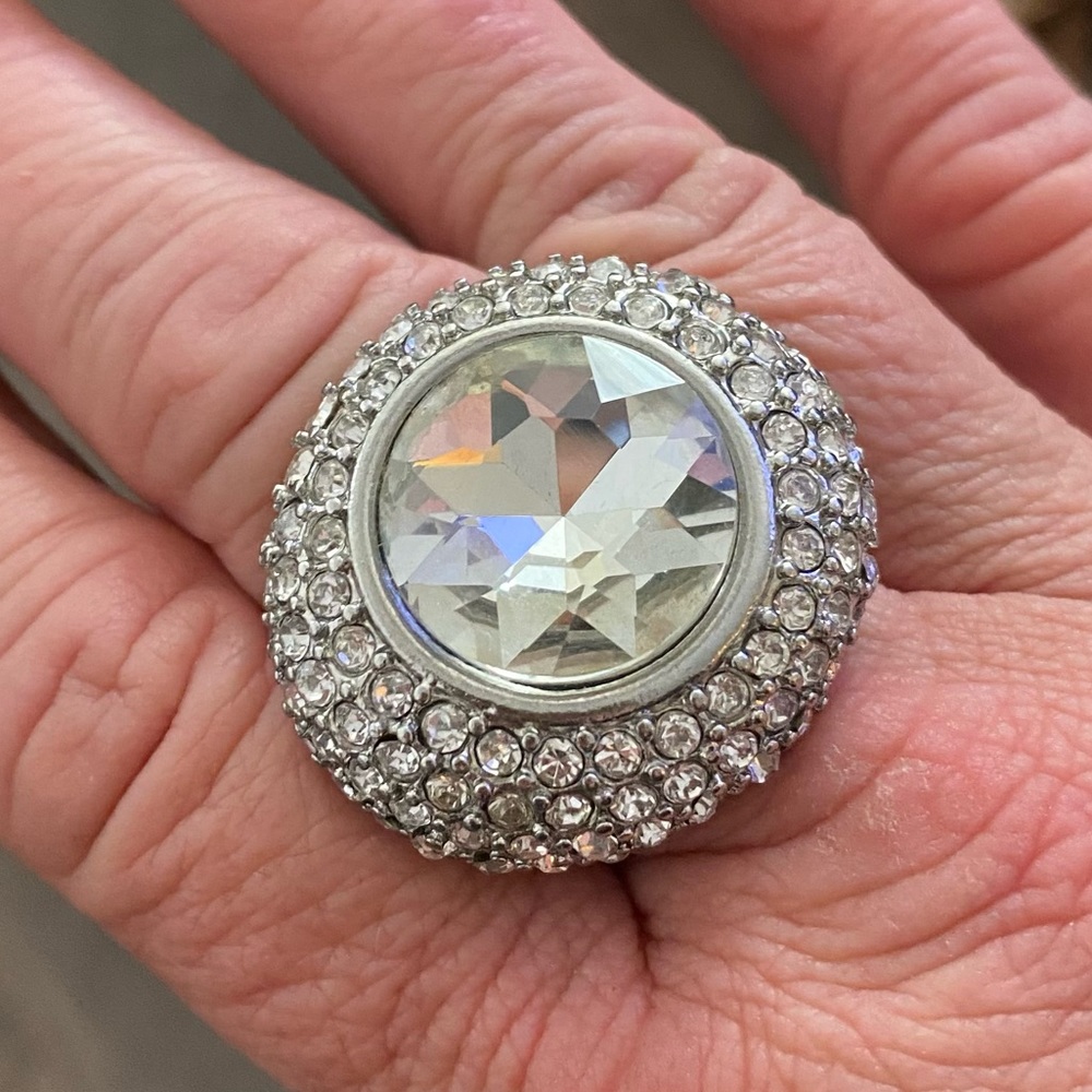 Vintage Gorgeous fashion jewelry ring